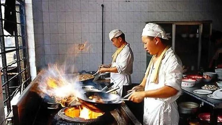 瑞泰友人的家属